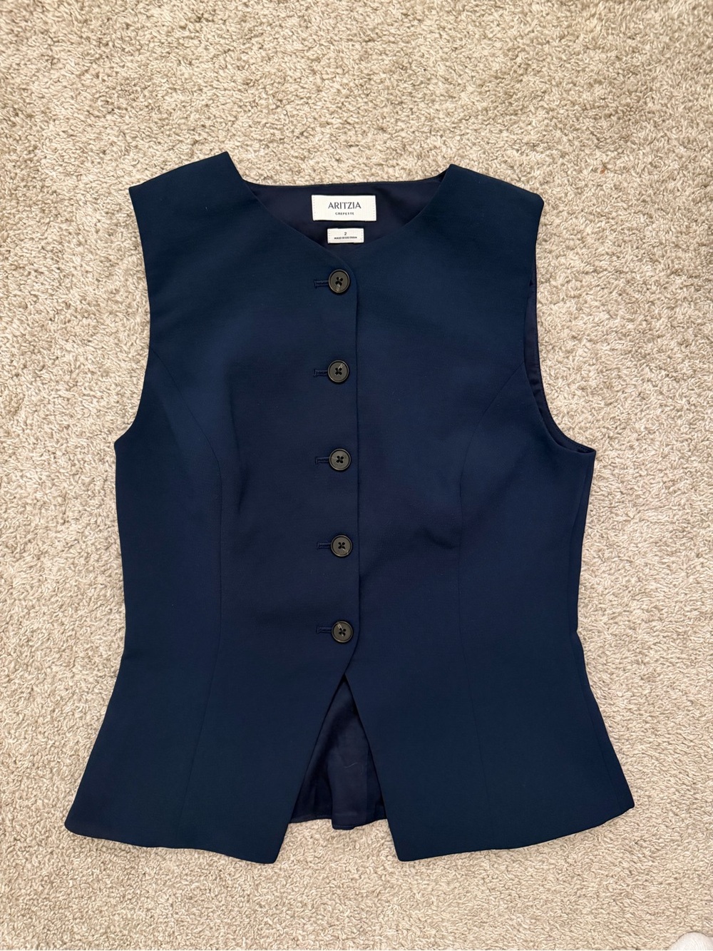 Aritzia Regal Crepette Vest in Admiral - Picture 4 of 6